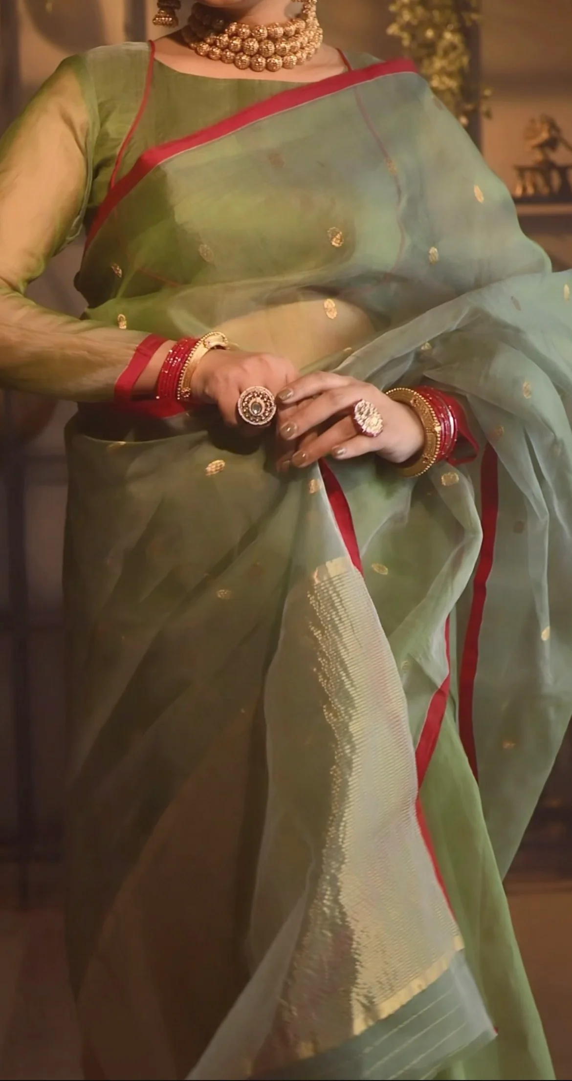 Olive gold &red Chanderi silk saree with zari bootis all over - Image 3
