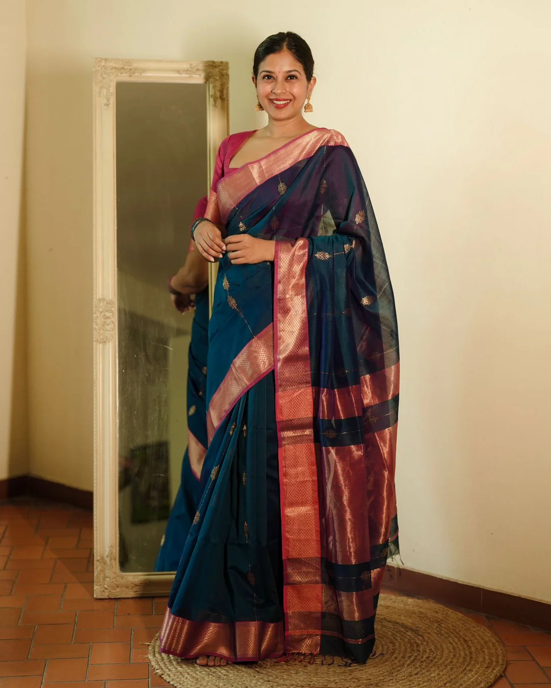 Peacock blue and pink Maheshwari saree with zari motifs all over - Image 11