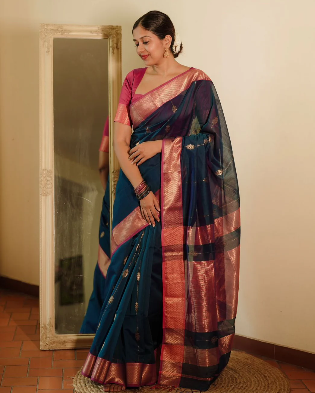 Peacock blue and pink Maheshwari saree with zari motifs all over - Image 2