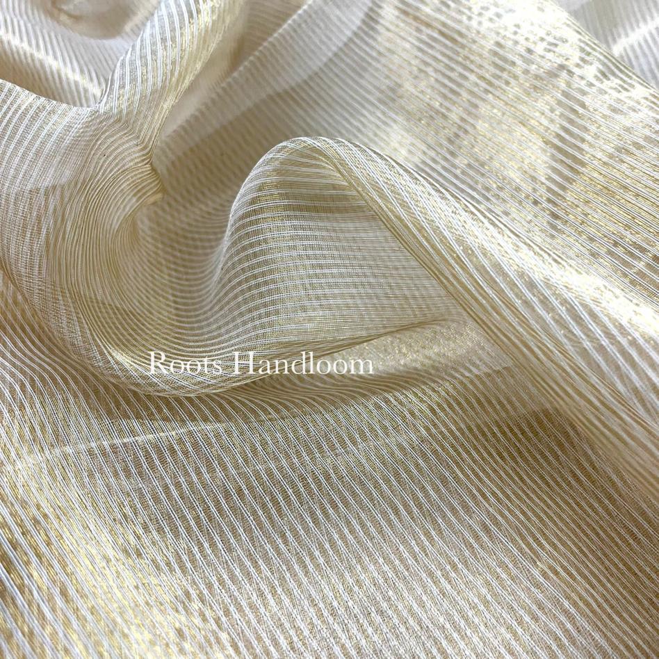Off-White & Gold Maheshwari Saree with Zari lines all over - Image 6