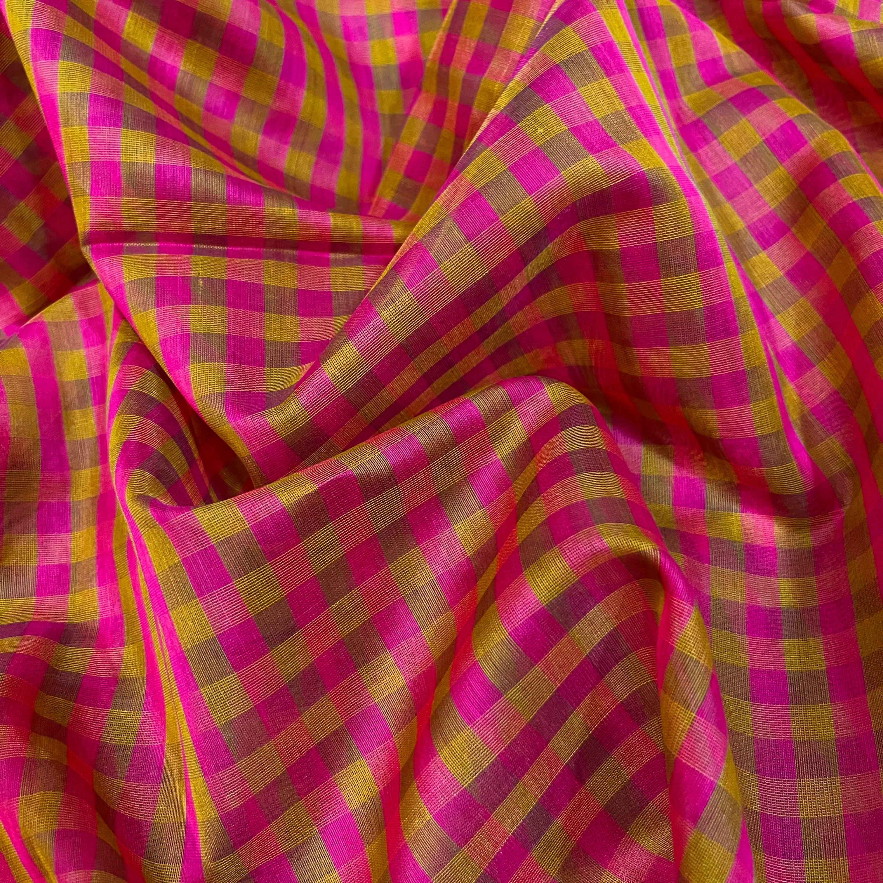 Pink and Olive Maheshwari checkered saree with zari border - Image 7