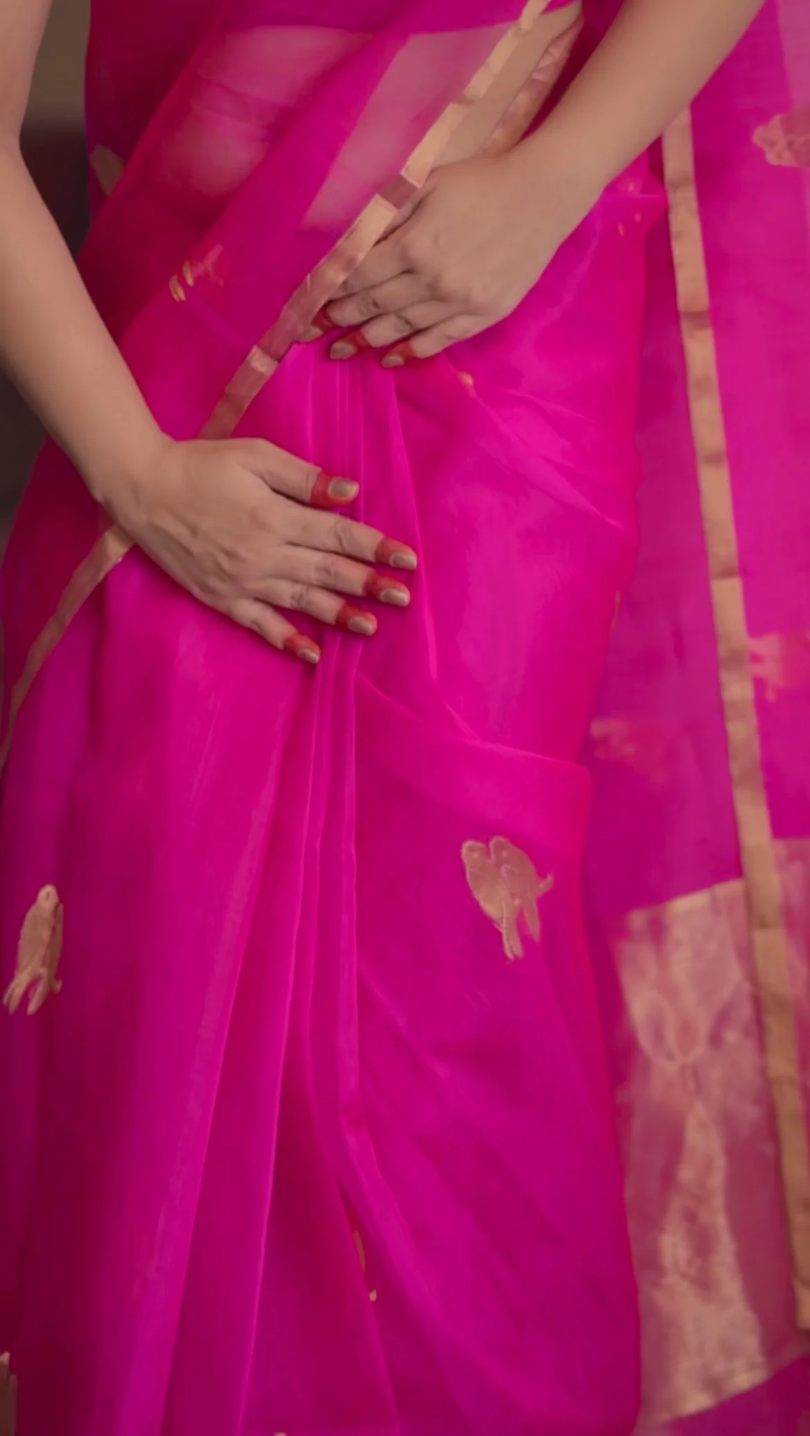 Pink chanderi organza silk saree with bird motifs all over - Image 4