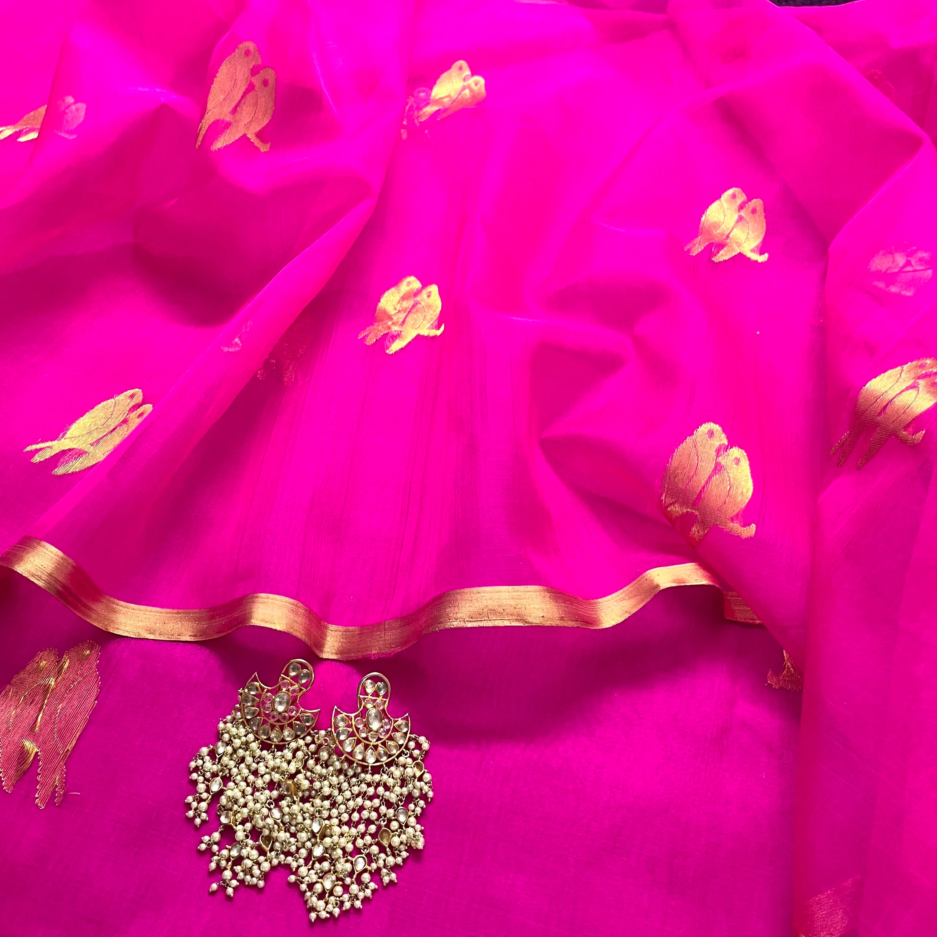 Pink chanderi organza silk saree with bird motifs all over - Image 9