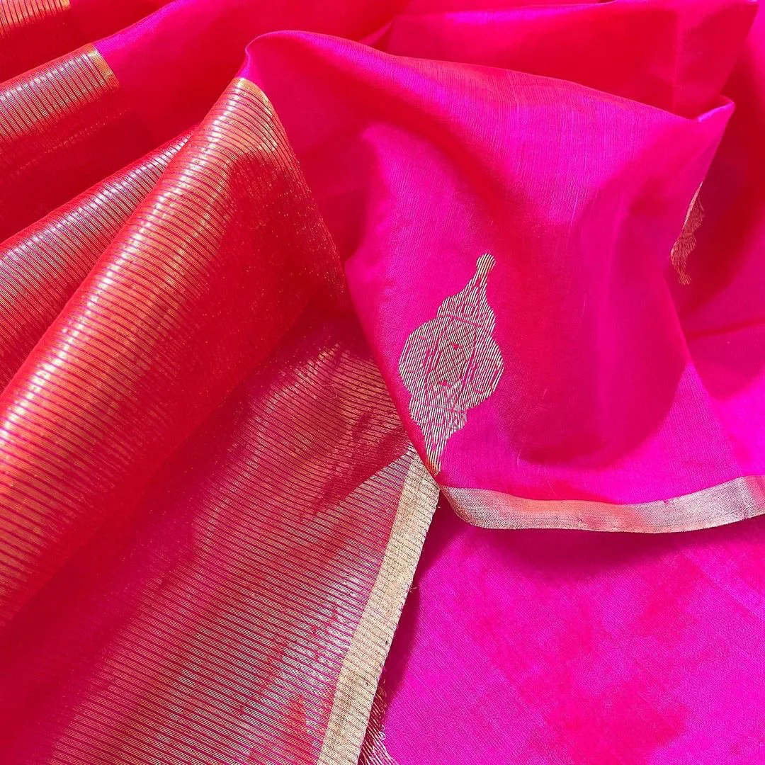Rani pink chanderi silk saree with jhoomar motifs all over - Image 10