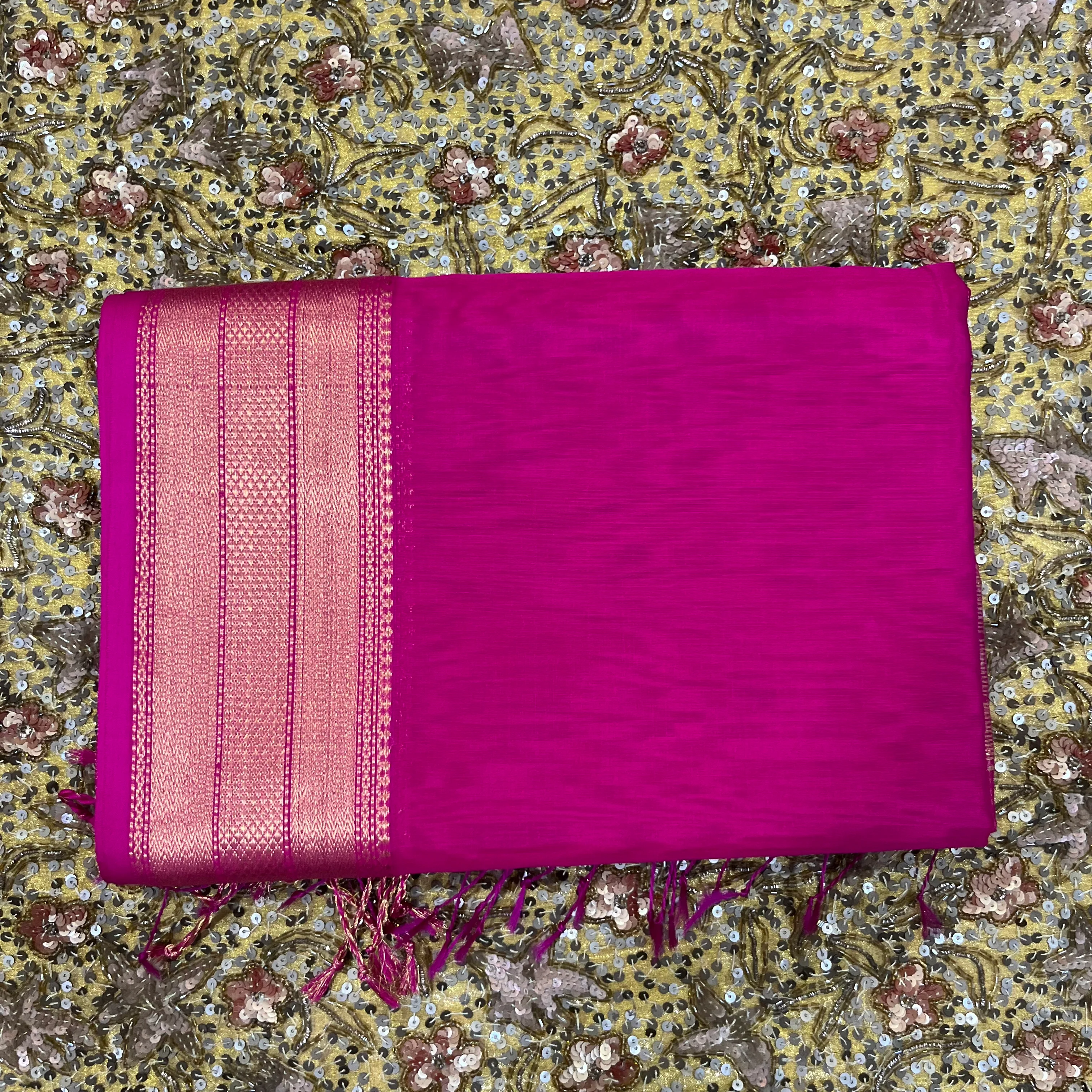 Rani pink Maheshwari saree with zari border - Image 6