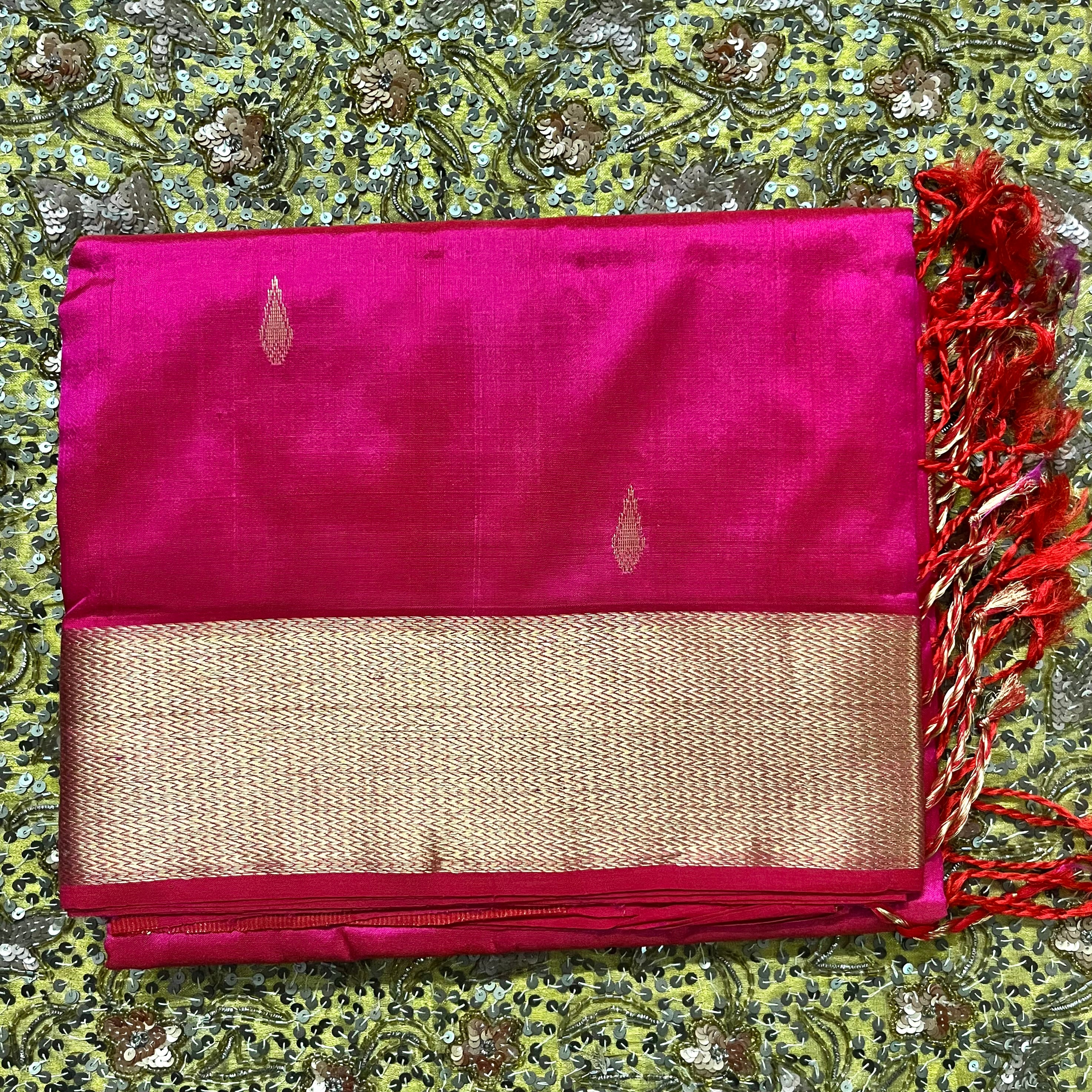 Rani pink Maheshwari silk saree with zari motifs on pallu - Image 7