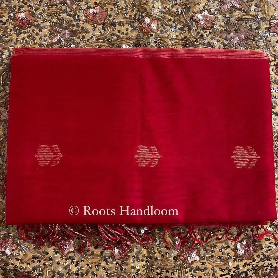 Red Maheshwari Saree with Flower Motifs all over - Image 10