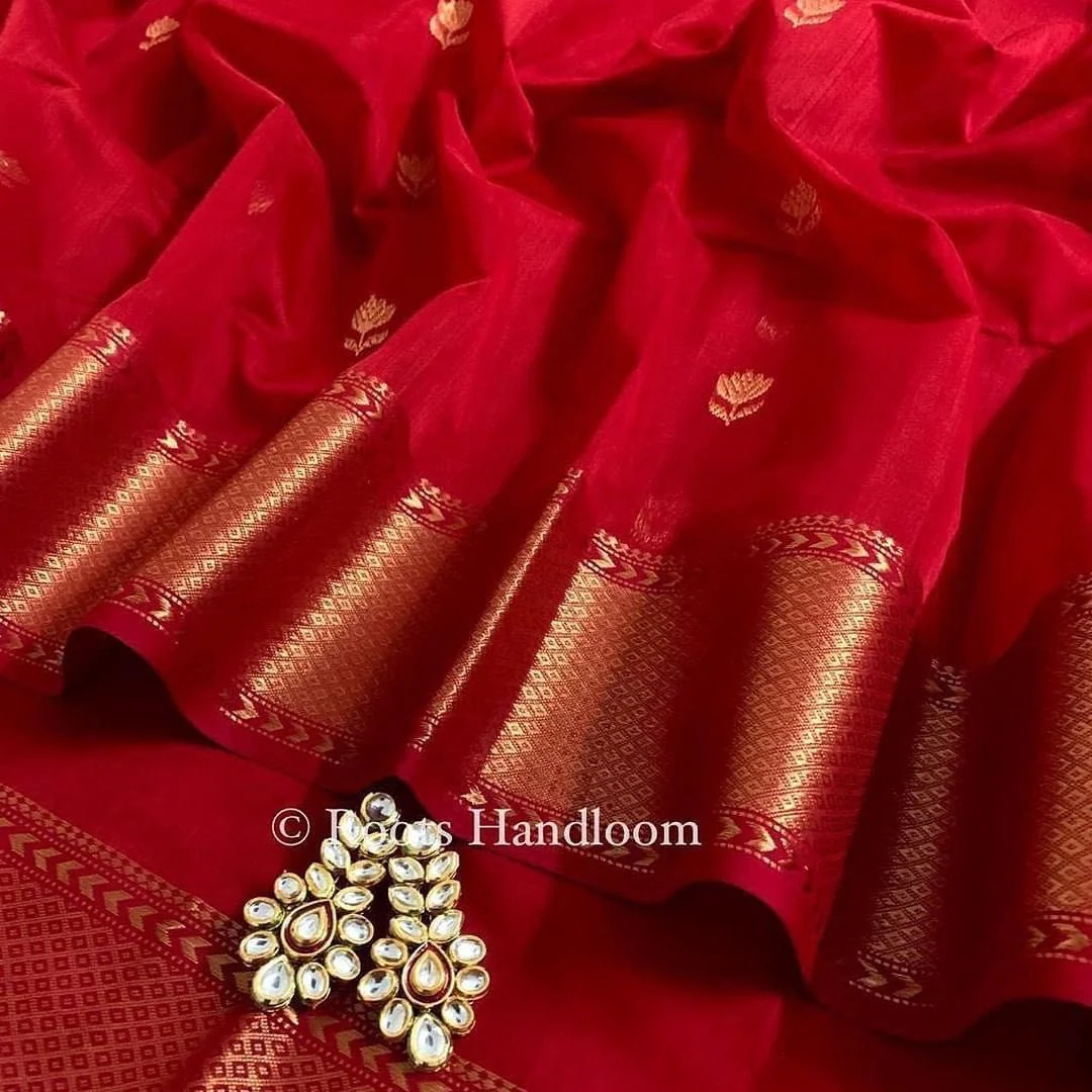 Red Maheshwari Saree with Flower Motifs all over - Image 3