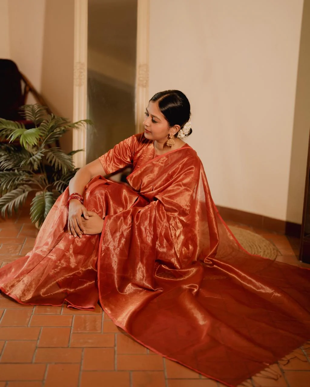 Red Maheshwari saree with zari lines all over - Image 10
