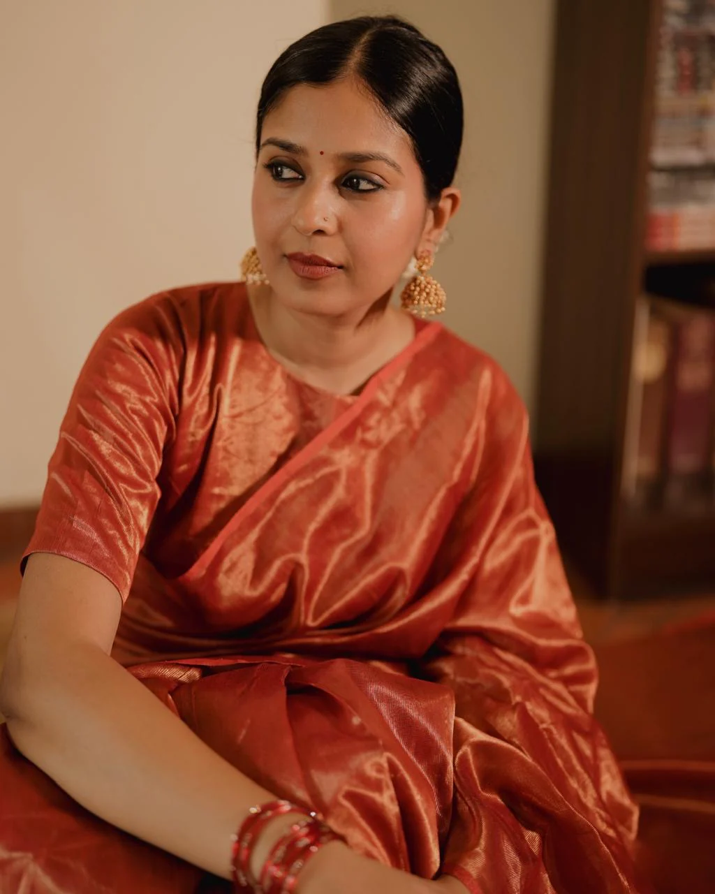 Red Maheshwari saree with zari lines all over - Image 12
