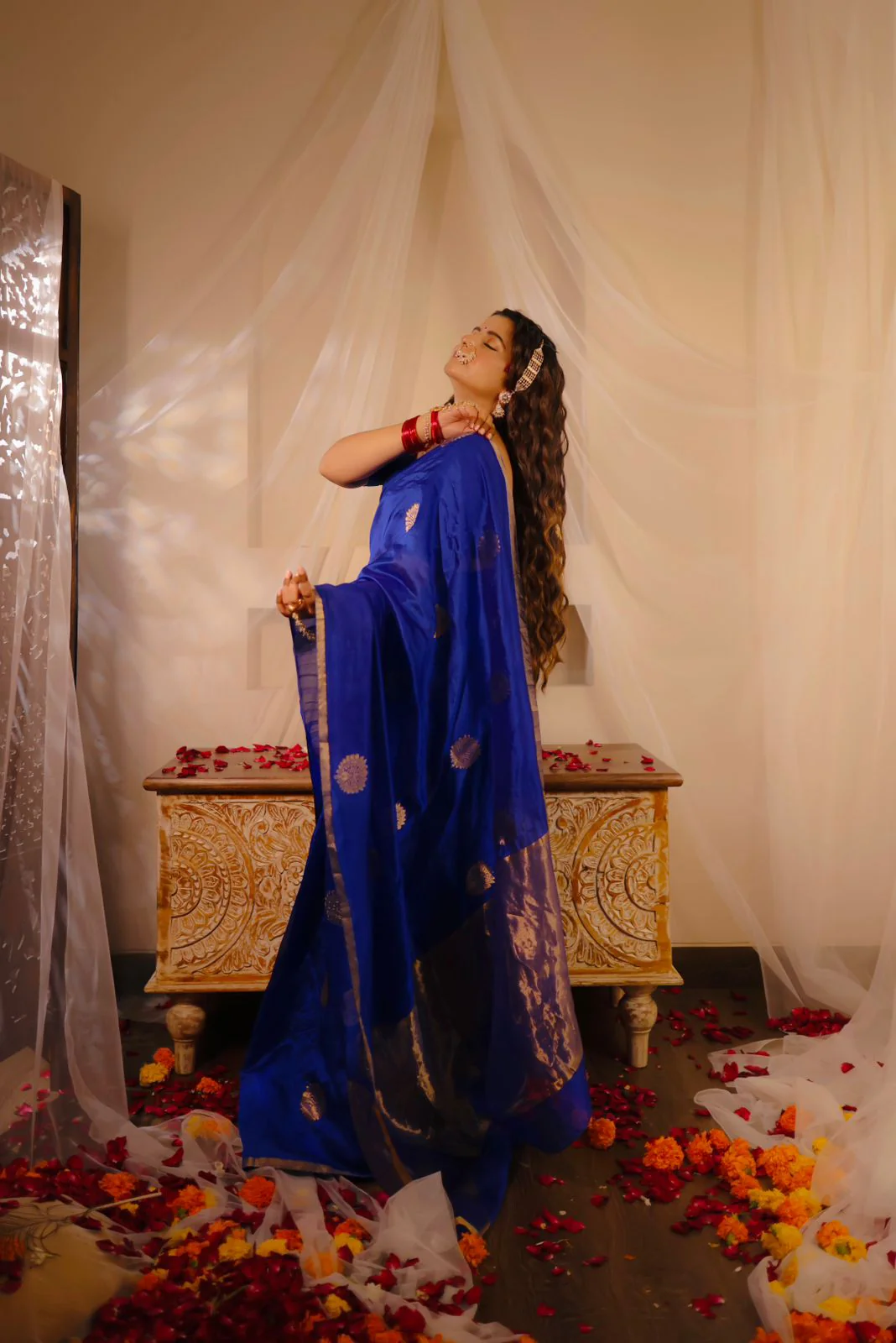 Royal blue chanderi silk saree with mor-motifs all over - Image 4