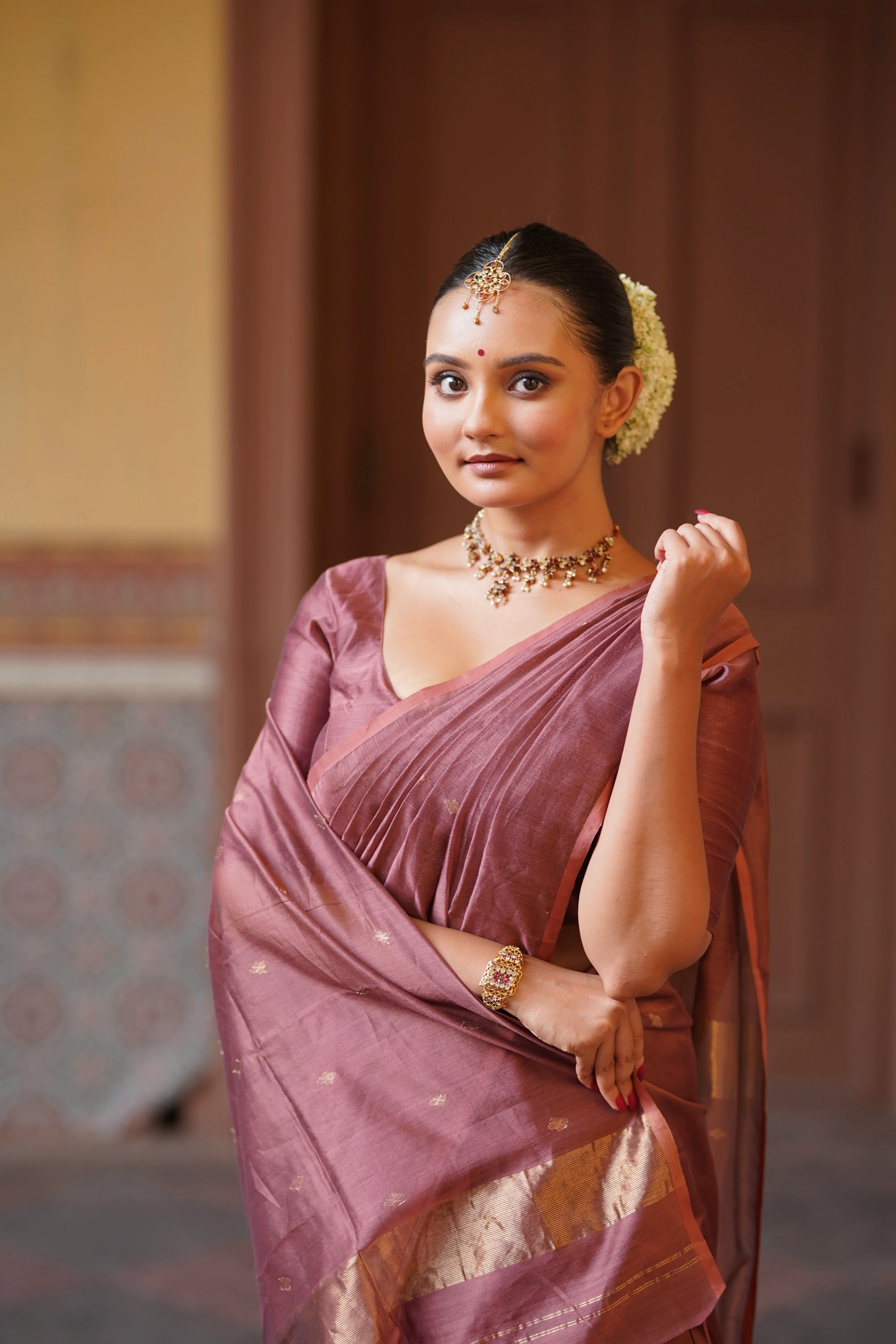 Rust pink maheshwari saree with zari bootis all over - Image 11