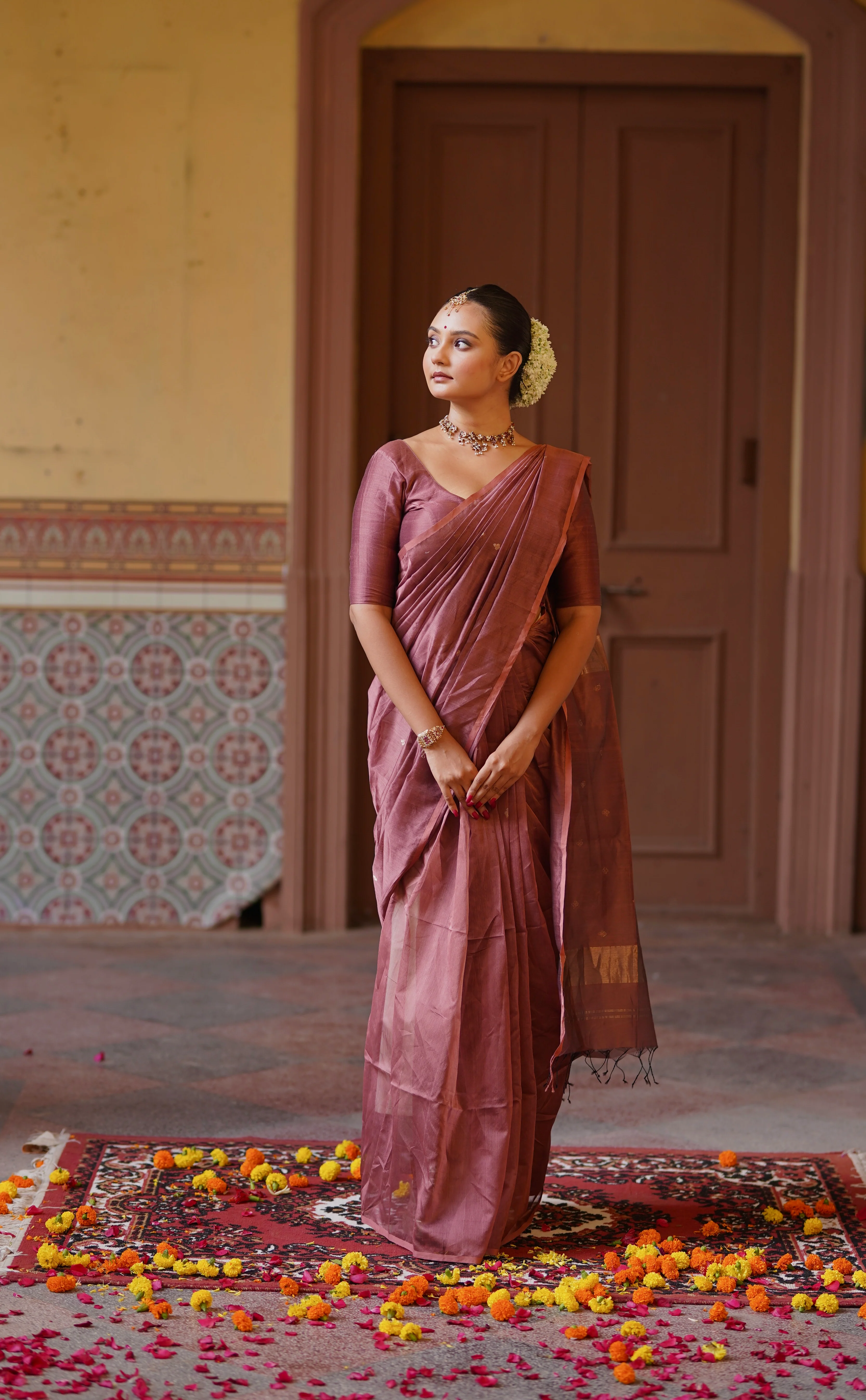 Rust pink maheshwari saree with zari bootis all over - Image 12