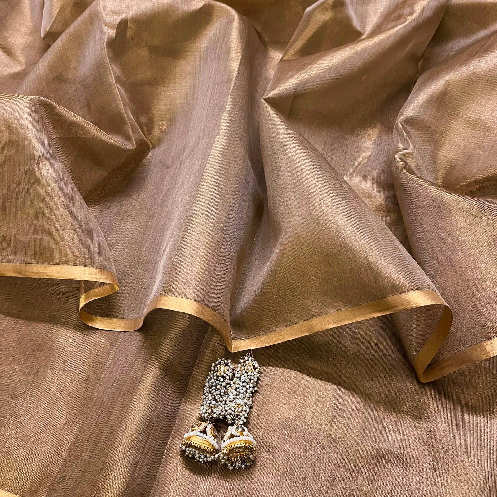 Caramel Gold Maheshwari Tissue Silk Saree with Zari bootis all over - Image 8