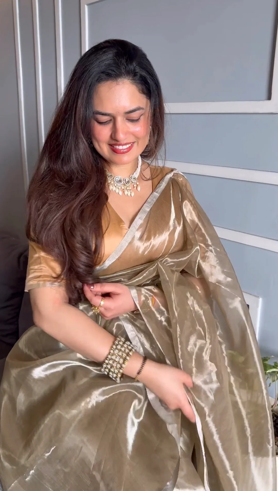 Champagne Chanderi tissue silk saree with silver zari border - Image 8