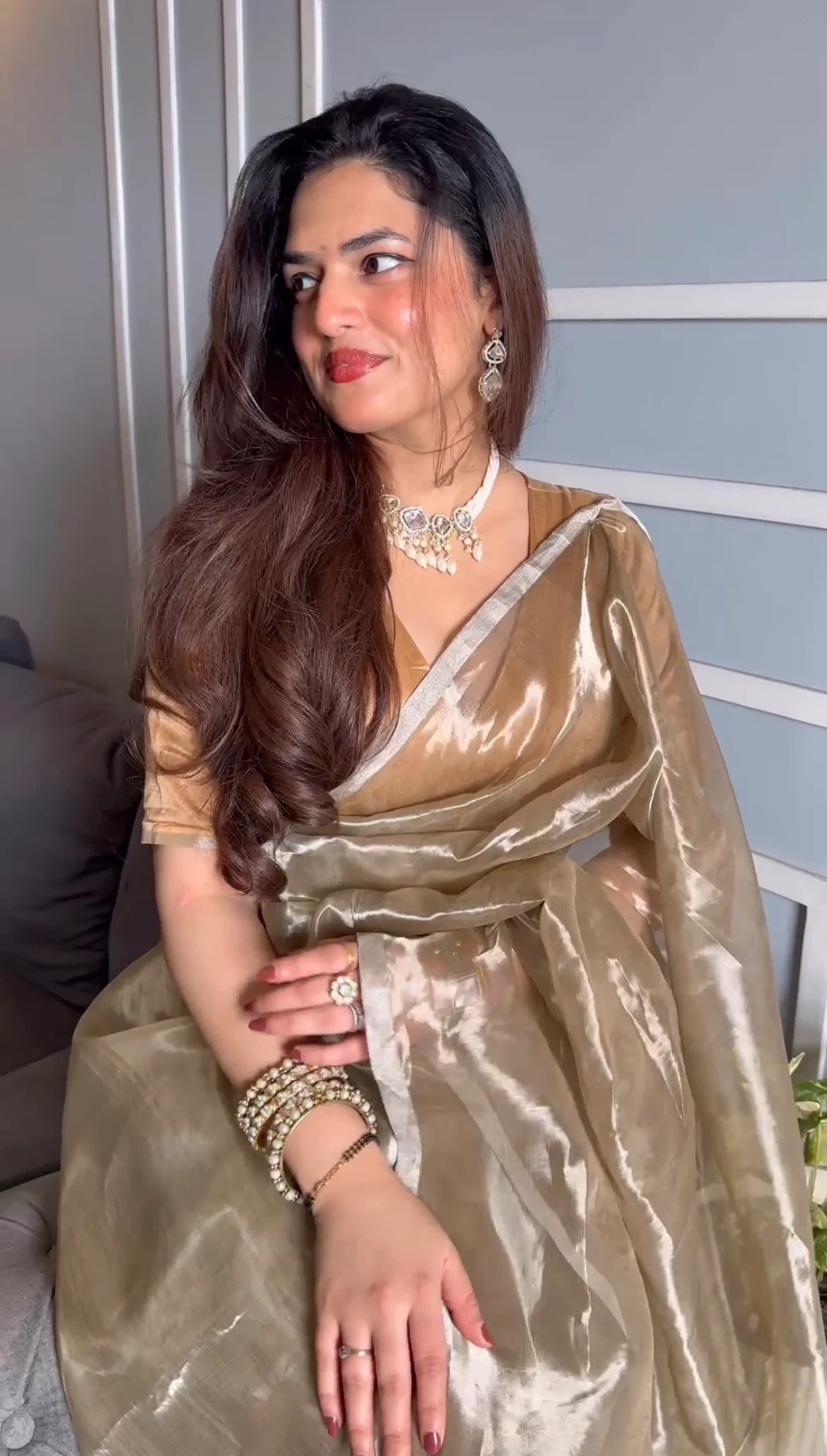 Champagne Chanderi tissue silk saree with silver zari border - Image 9