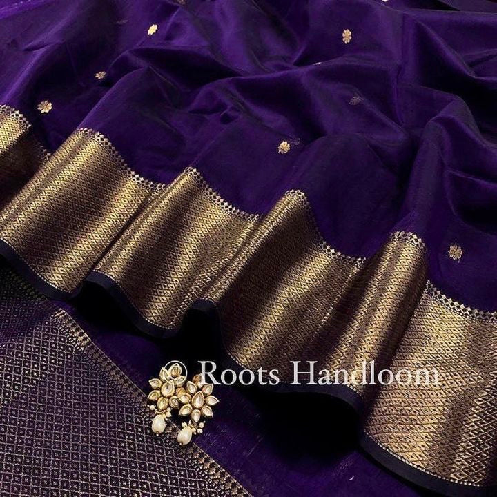 Dark Purple Maheshwari Saree with Flower Bootis all over it - Image 4