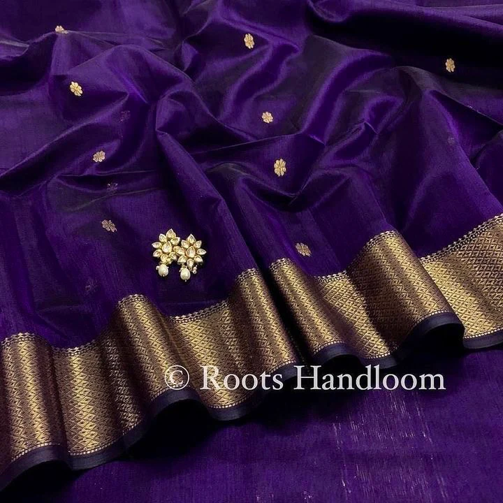 Dark Purple Maheshwari Saree with Flower Bootis all over it - Image 5