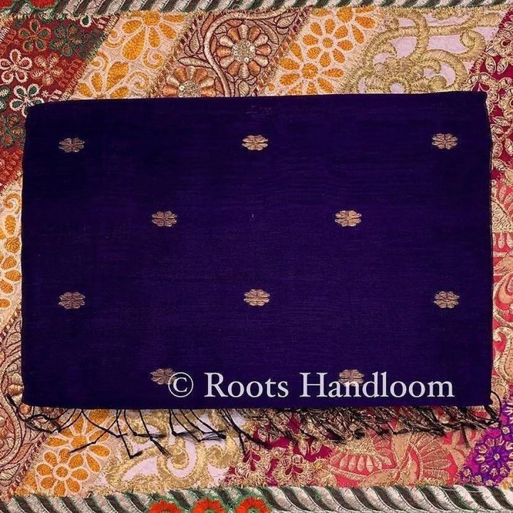 Dark Purple Maheshwari Saree with Flower Bootis all over it - Image 9