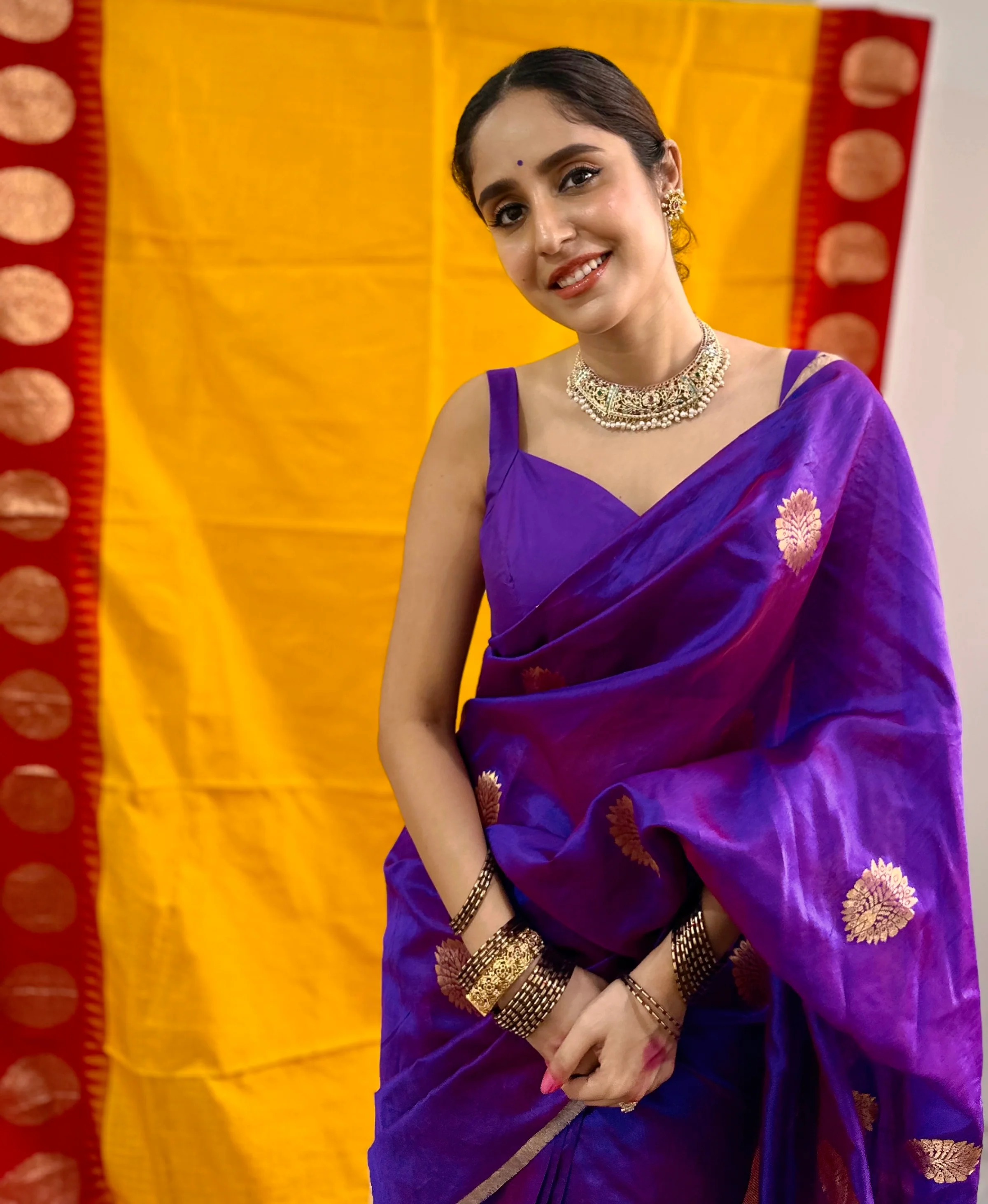 Violet dual tone chanderi silk saree with mor-motifs all over - Image 17