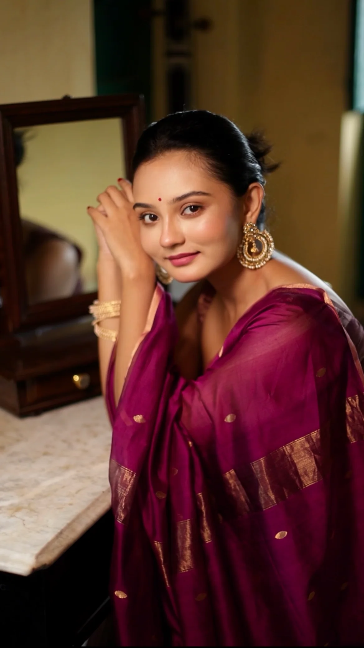 Violet maheshwari saree with zari bootis and zari lines - Image 11