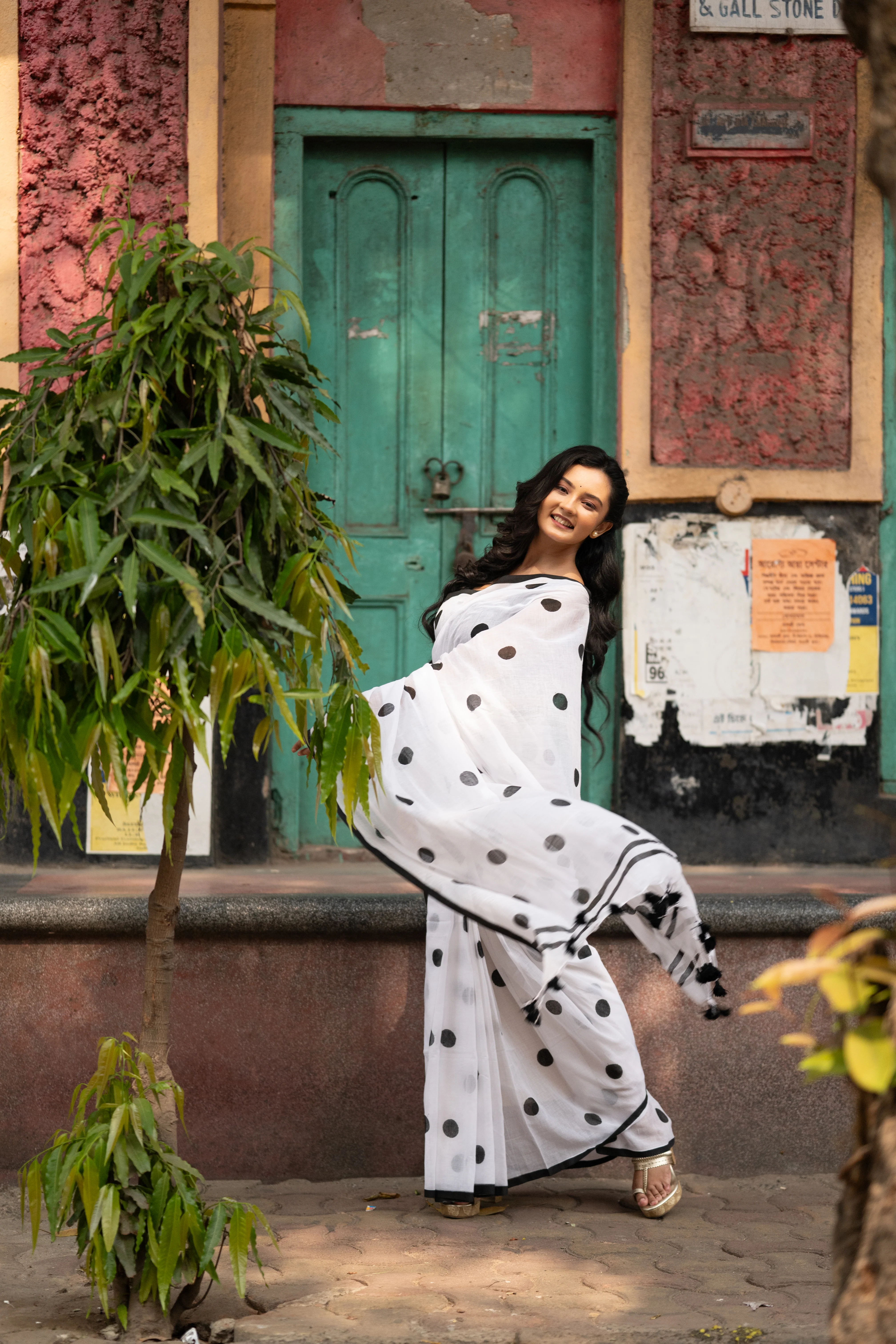 White and black polka dots mulmul saree - Image 5