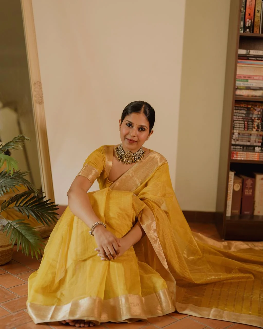 Yellow Maheshwari saree with zari lines all over - Image 11